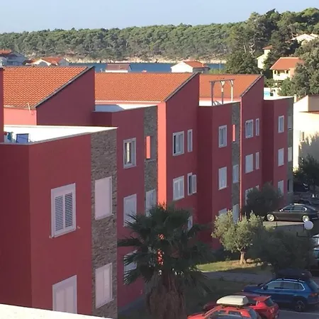 Apartman With A Parking Space Palit, Rab - 18900 *